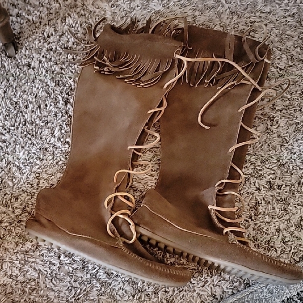 Minnetonka Tan Lace-Up Fringe Boots